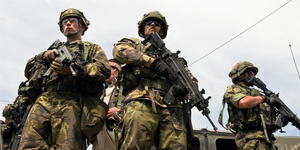 Bečvář: Armáda ČR je pripravená do 48 hodín vyslať 900 vojakov na pomoc polícii