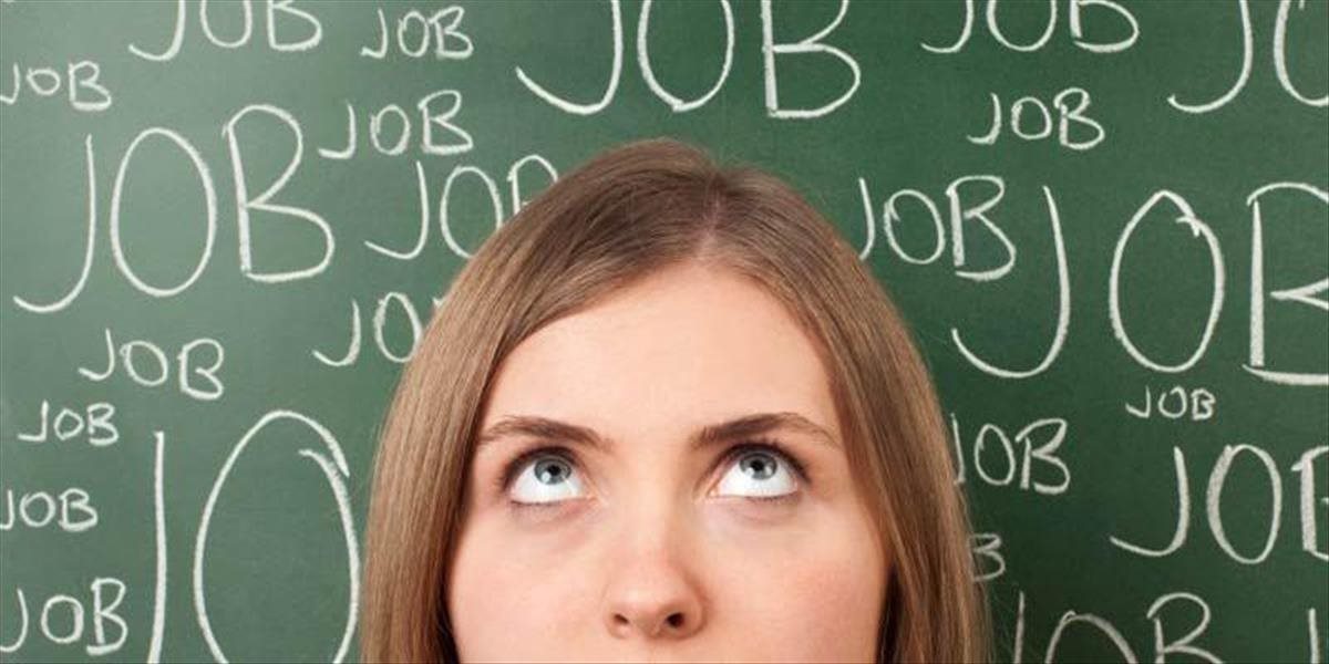 Miera nezamestnanosti na Slovensku klesla, znížil sa aj počet uchádzačov o prácu