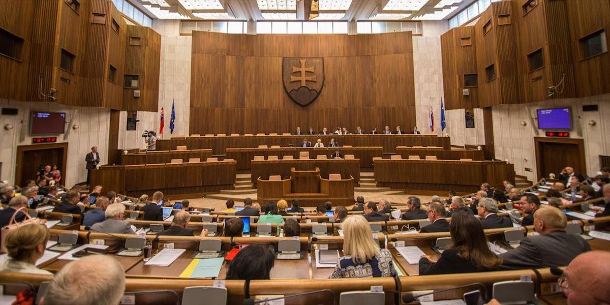 Poslanci schválili viaceré zákony: Na Slovensku vznikne pobočka Medzinárodnej investičnej banky