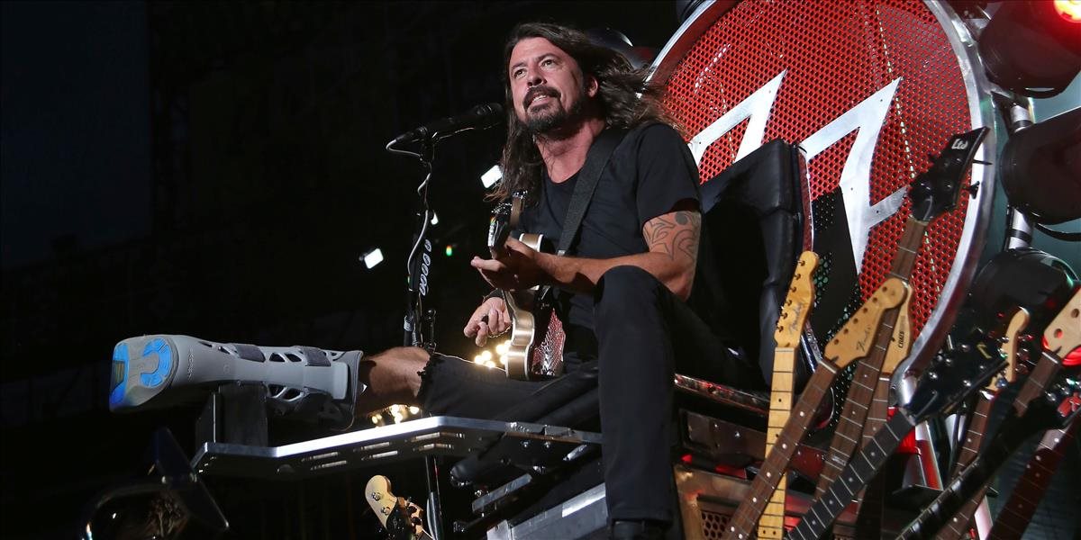 Foo Fighters mali vystúpiť na udeľovaní Emmy, nedovolili im dohrať celú skladbu