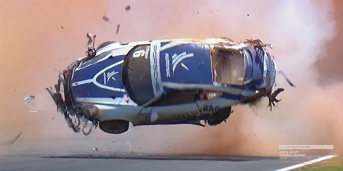 VIDEO Desivá havária Pedra Piqueta počas pretekov Porsche GT3 v Brazílii