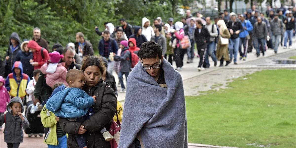 Rakúsko-nemeckú hranicu opäť prekročili tisíce utečencov
