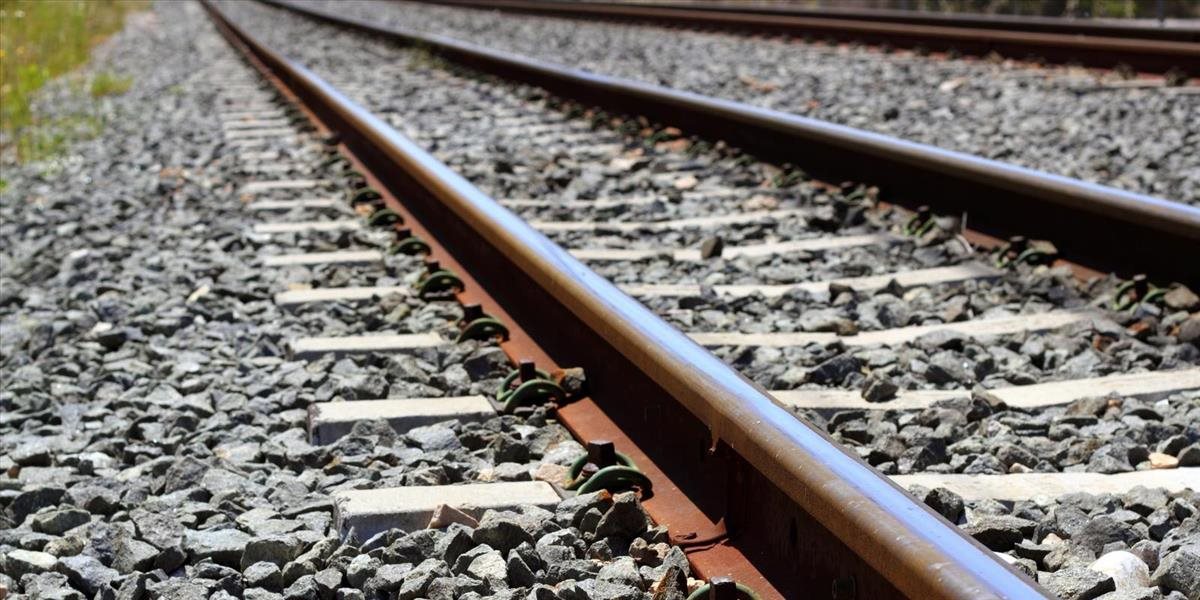 Muž zomrel pod kolesami vlaku v Ivanke pri Dunaji