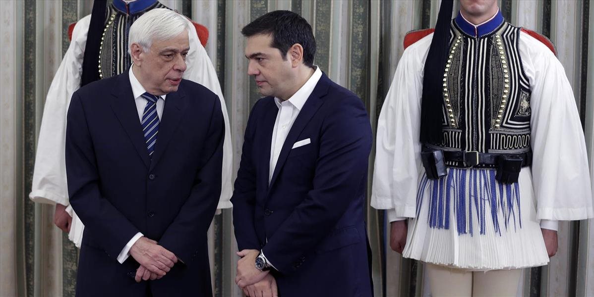 Nová grécka vláda zložila predpísaný sľub, oficiálne sa tak ujala povinností