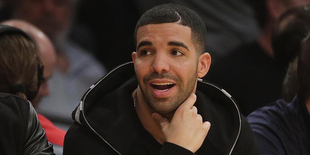 Rapper Drake si otvoril v Toronte reštauráciu