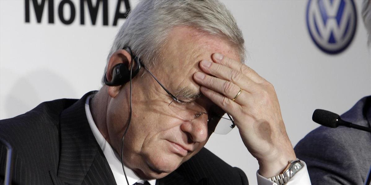 Škandál s emisiami: Generálny riaditeľ spoločnosti Volkswagen odstúpil