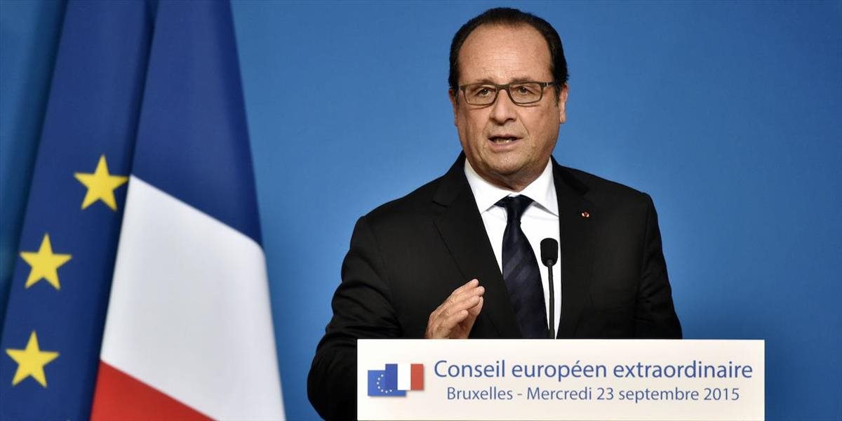 Francúzsky prezident Hollande tvrdo kritizoval odporcov utečeneckých kvót