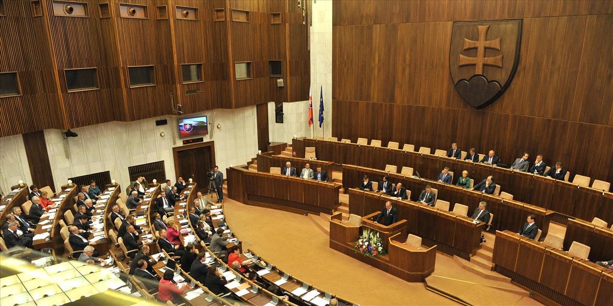 Parlament prerokoval viacero zdravotníckych zákonov