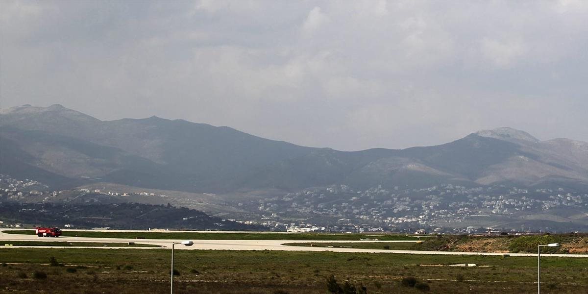 Zrážky spôsobujú diery na pristávacej dráhe letiska na ostrove Rodos