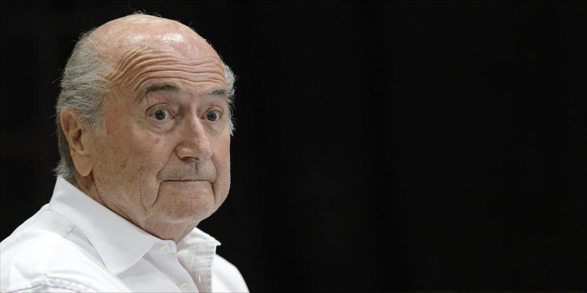 Blatter vyzval FIFA, aby podporila vyšetrovanie korupčného škandálu
