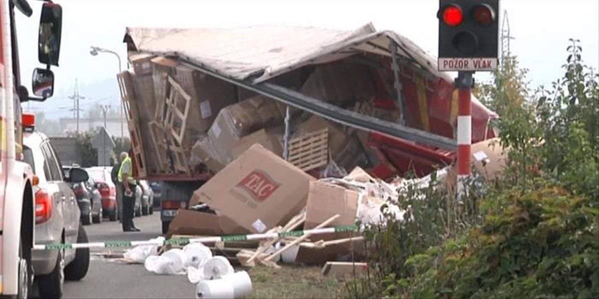 Po zrážke vlaku s kamiónom v Humennom vyčíslili škodu na 150-tisíc