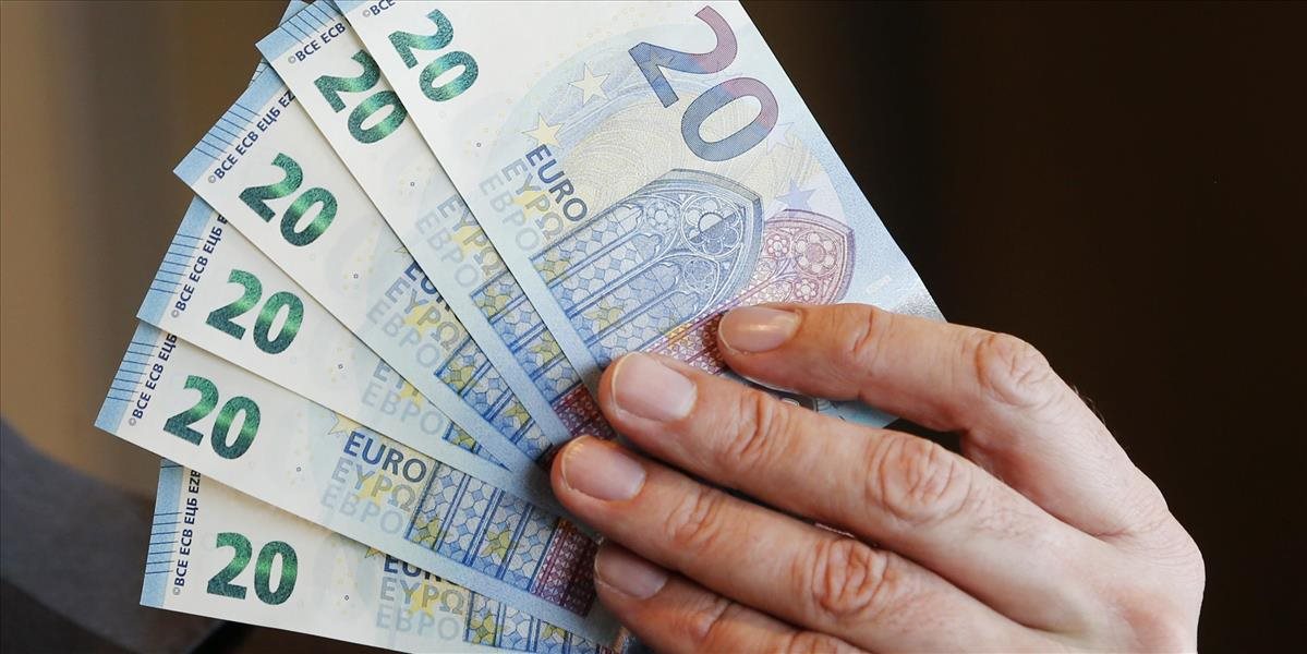O dva mesiace bude v obehu nová 20-eurová bankovka: Takto bude vyzerať
