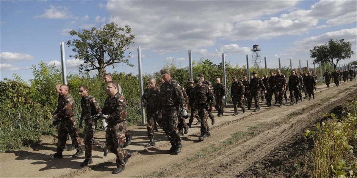 Maďarsko posilňuje ochranu južných hraníc: Strážiť ich budú tisícky vojakov aj tanky