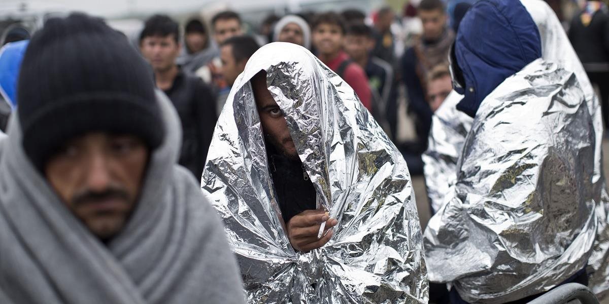 Prílev ilegálnych migrantov do Rakúska neprestáva