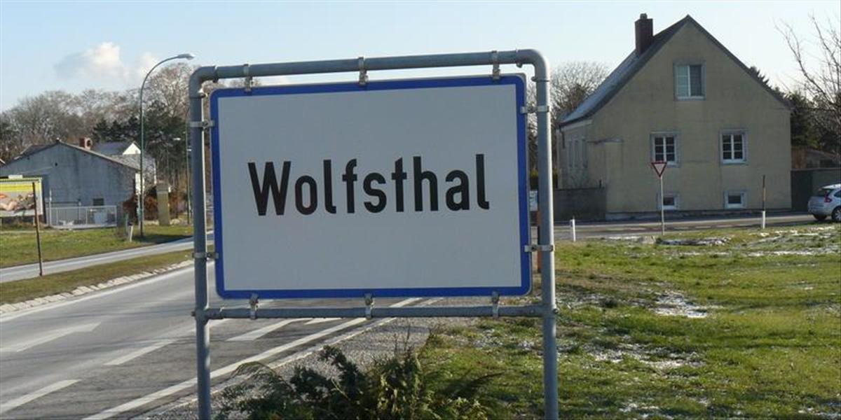 V rakúskej obci Wolfsthal s predajom pozemkov a bytov skončili