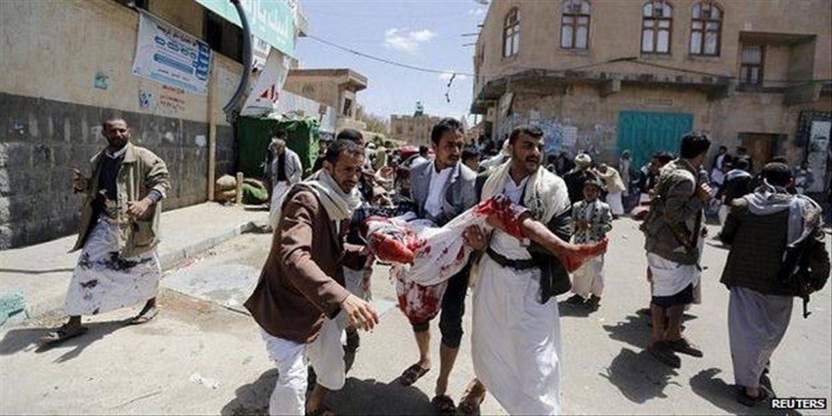 Masaker v Jemene: Koalícia proti povstalcom bombardovala svadbu, zahynulo 131 ľudí