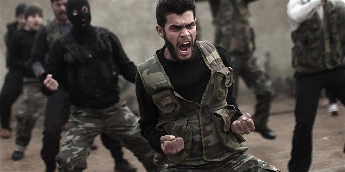 USA prerušili verbovanie nových sýrskych bojovníkov