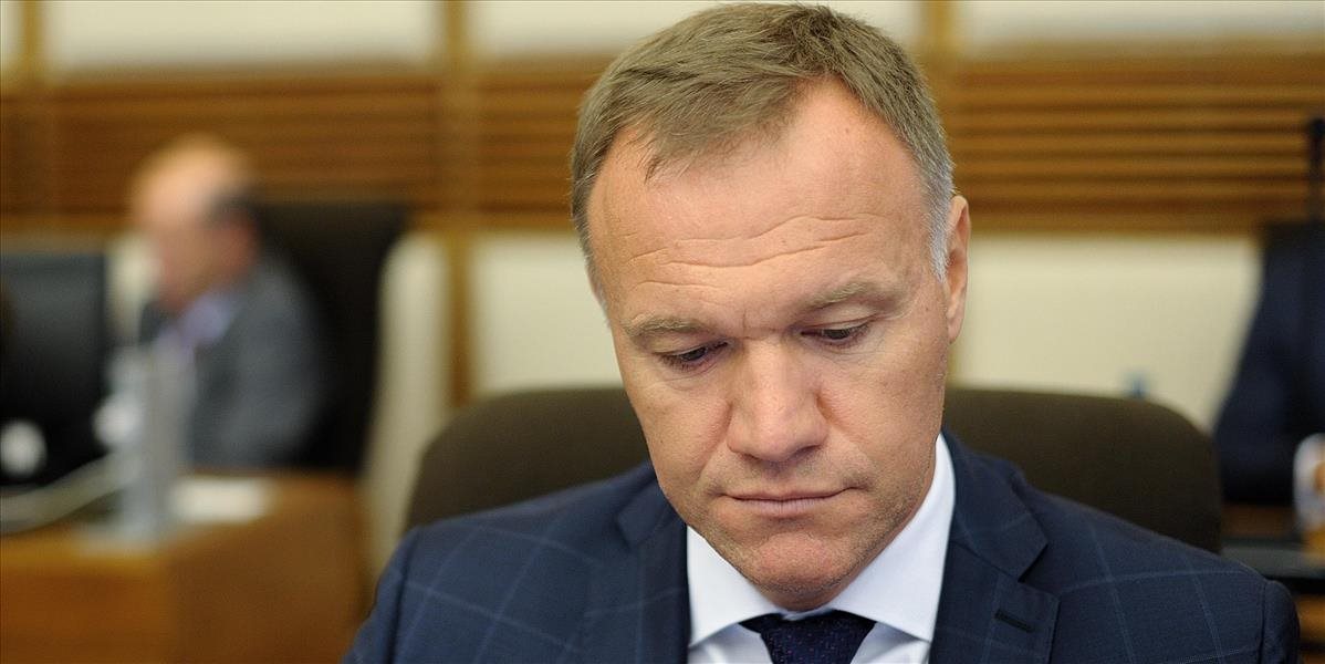 Minister Čislák dôvod na hromadné výpovede zdravotníkov nevidí