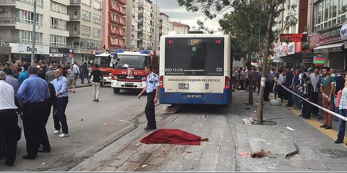 Autobus narazil do zastávky v Ankare: Zomrelo najmenej desať ľudí!