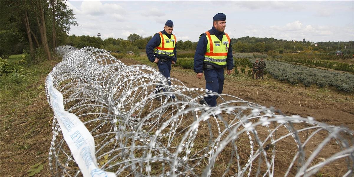 Maďarská polícia nepoľaví v intenzívnych kontrolách hraníc ani v októbri