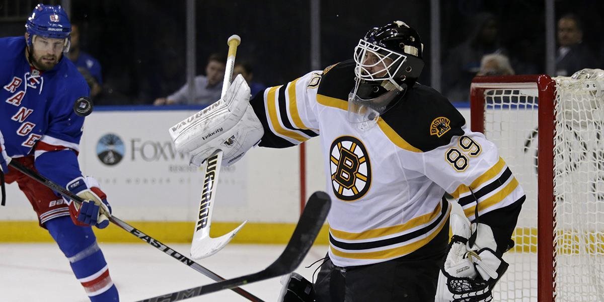 NHL: Strieborný zo Soči Gustavsson uspel na skúške v Bostone
