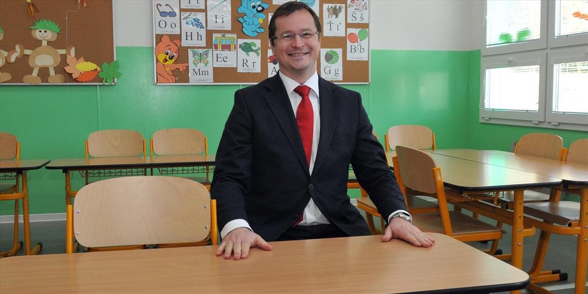 Minister Juraj Draxler slávnostne otvoril novú školu v Muránskej Dlhej Lúke