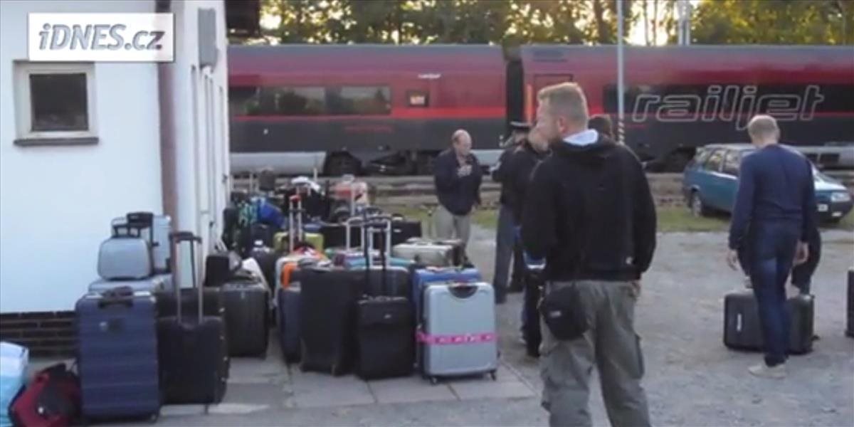 Dráma v Česku: Muž sa vo vlaku vyhrážal odpálením trhaviny, evakuovali 150 ľudí