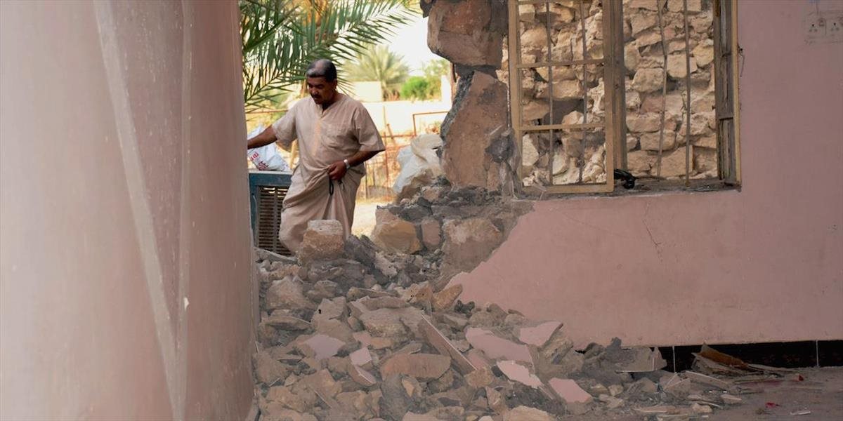 Pri samovražednom útoku IS na mešitu v Saná zomrelo sedem ľudí