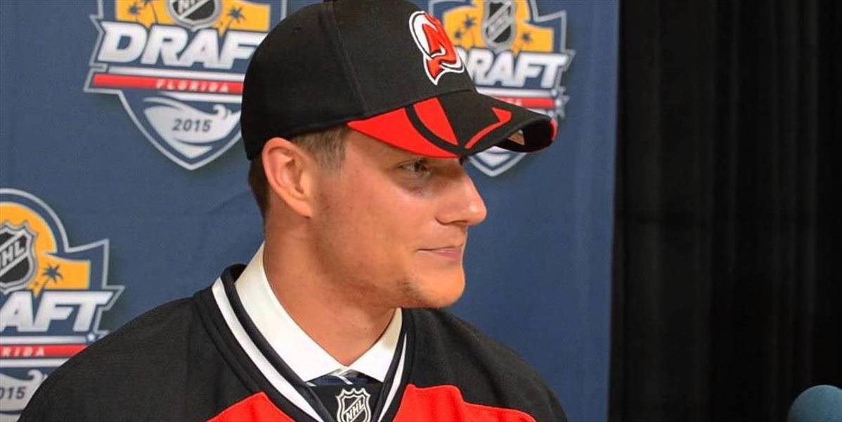 NHL: Zacha sa v prvom tíme New Jersey neudržal, putuje k juniorom