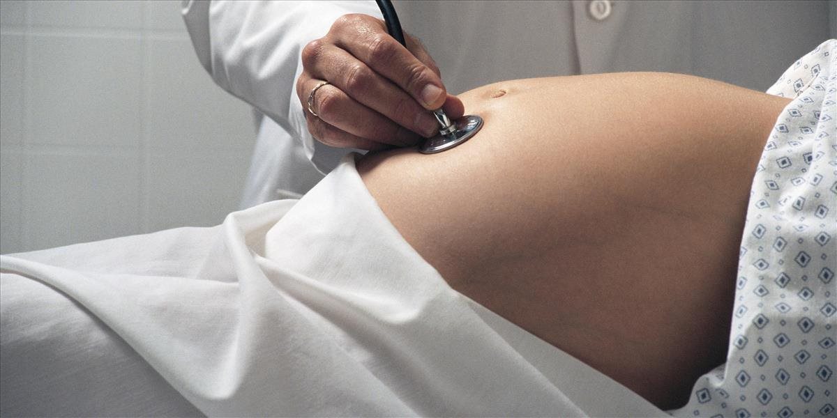 Českí lekári sa snažia ženy uchrániť pred cisárskym rezom, bábätko v maternici dokážu otočiť