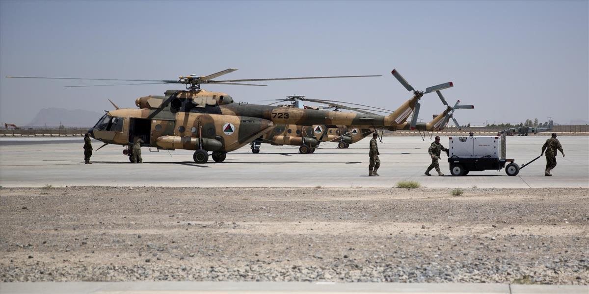 Slovenskí vojaci majú v Afganistane učiť technický personál vrtuľníkov