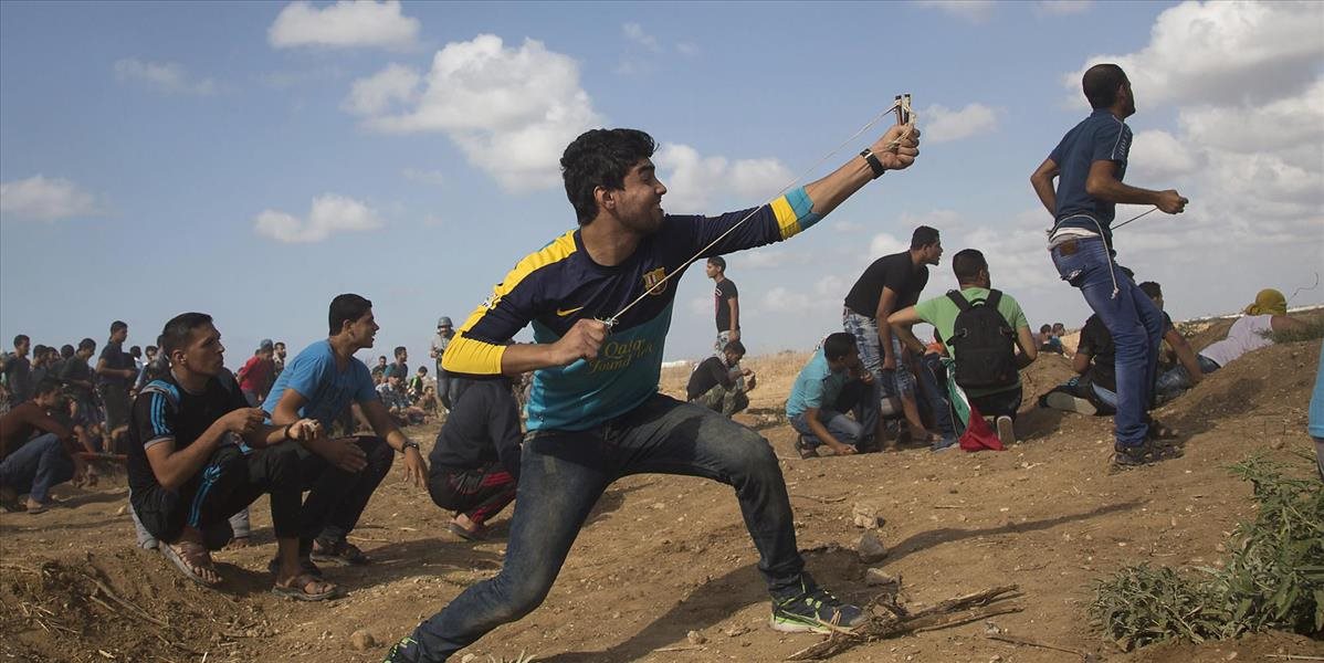 Pri zrážkach na hraniciach Gazy prišlo o život päť Palestínčanov