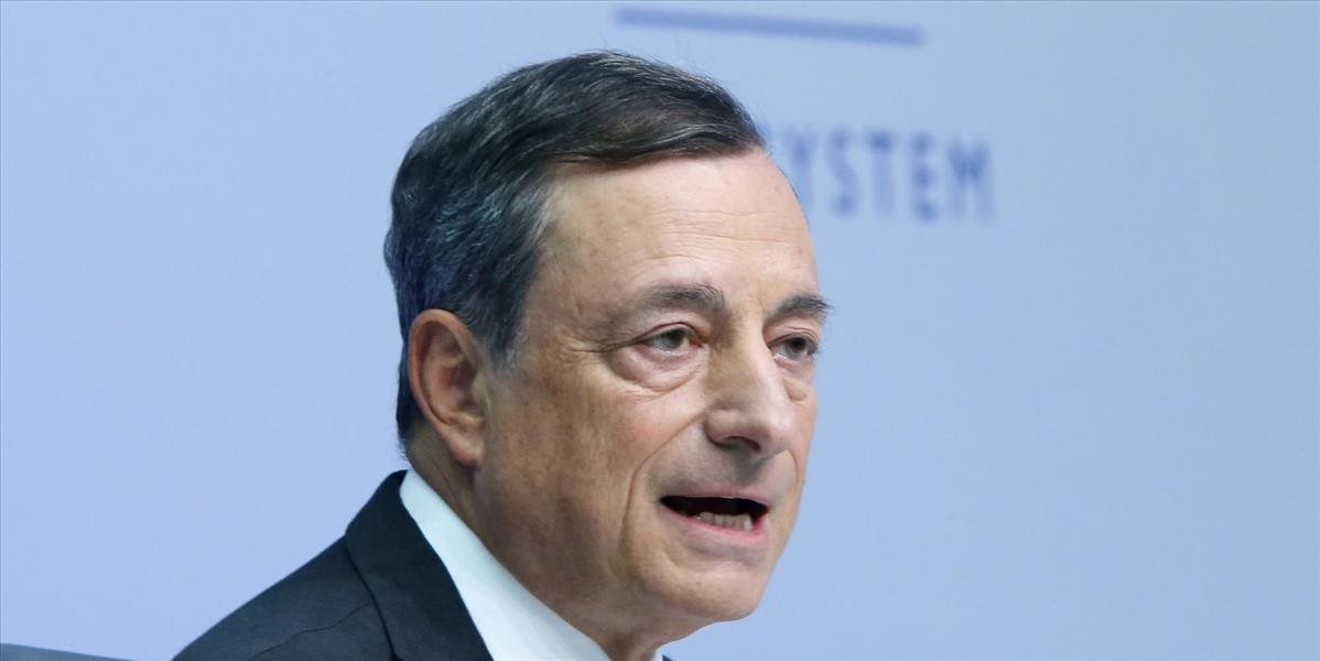 Draghi: Ochladenie rozvíjajúcich sa ekonomík je ďalším rizikom pre eurozónu