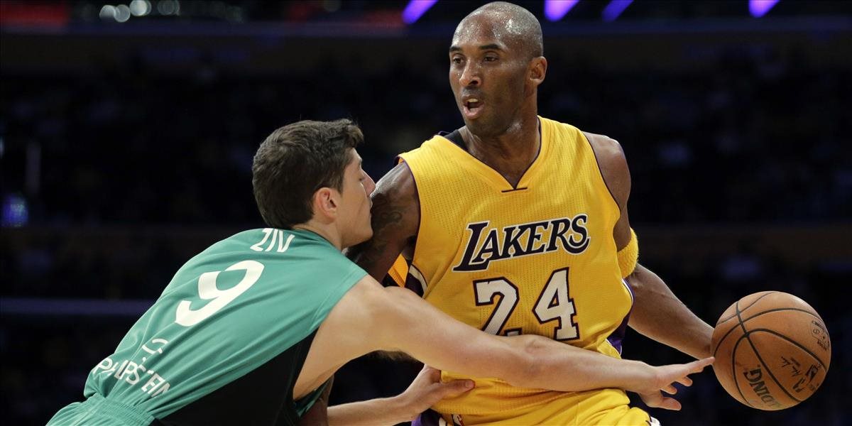 Lakers deklasovali Maccabi Haifa, 21 bodov Bryanta