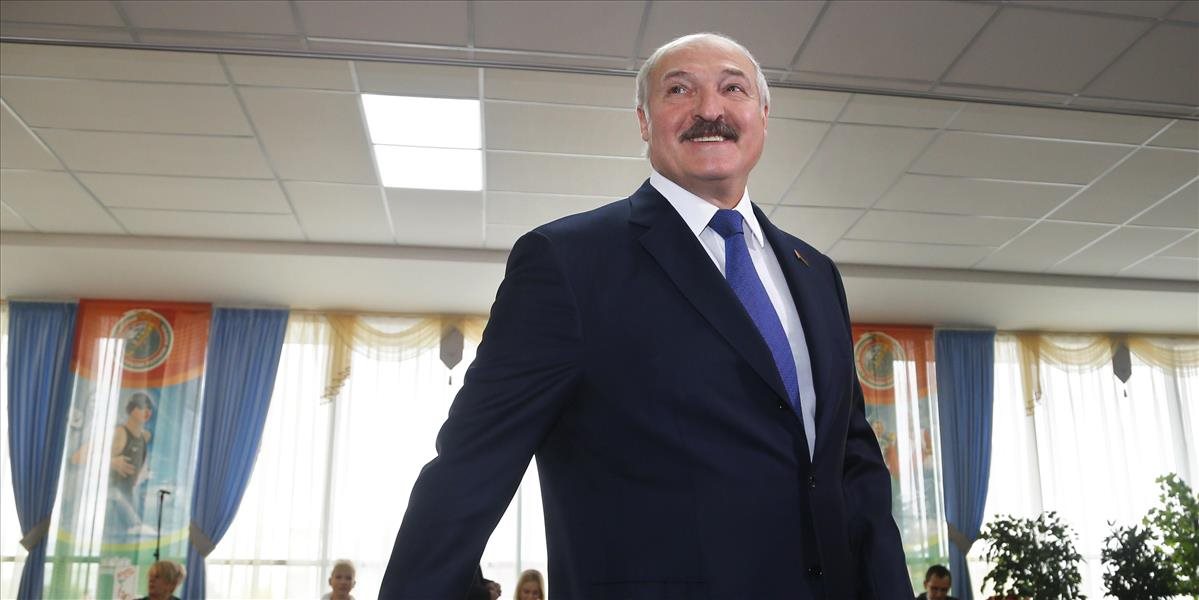 Voľby v Bielorusku splnili demokratické štandardy, Lukašenkovi zagratuloval aj Putin