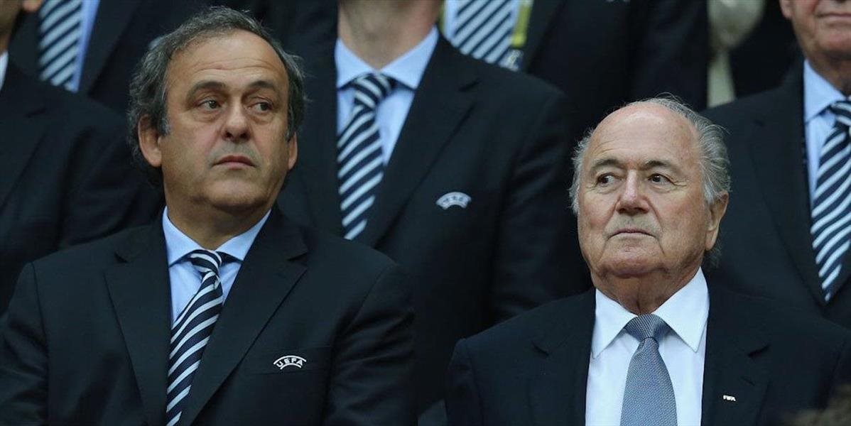 Blatter s Platinim skladajú účty za prémiu bez zmluvy