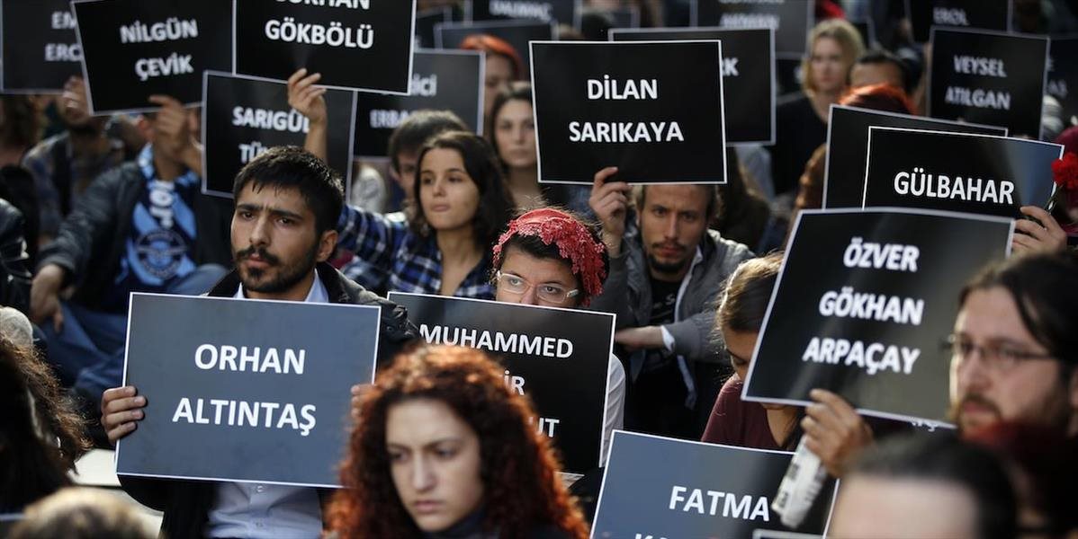 Vedenie Istanbulu zakázalo pochod na poctu obetiam atentátu v Ankare