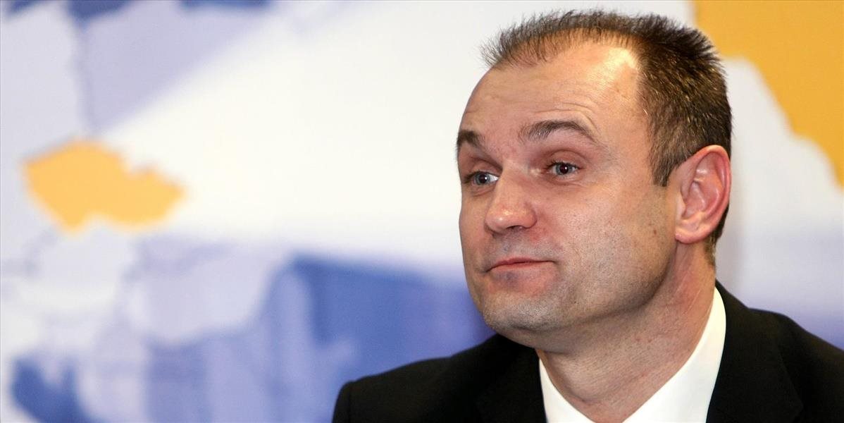 Česká polícia zadržala bývalého ministra Langra a podnikateľa Kyselého