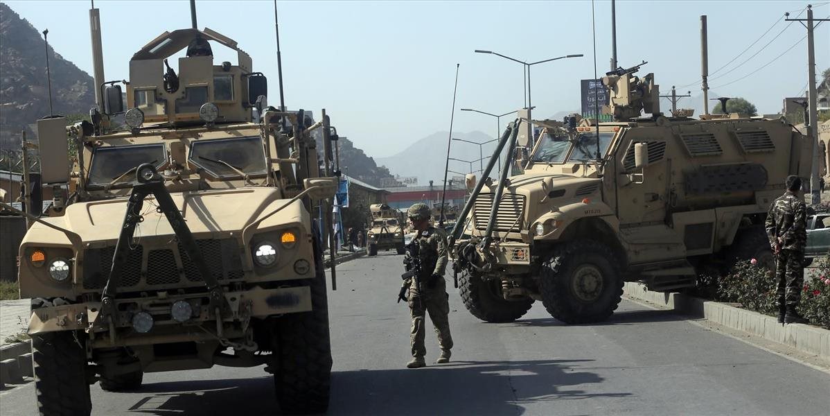 Taliban sa sťahuje z centra Kundúzu, chce chrániť životy civilistov