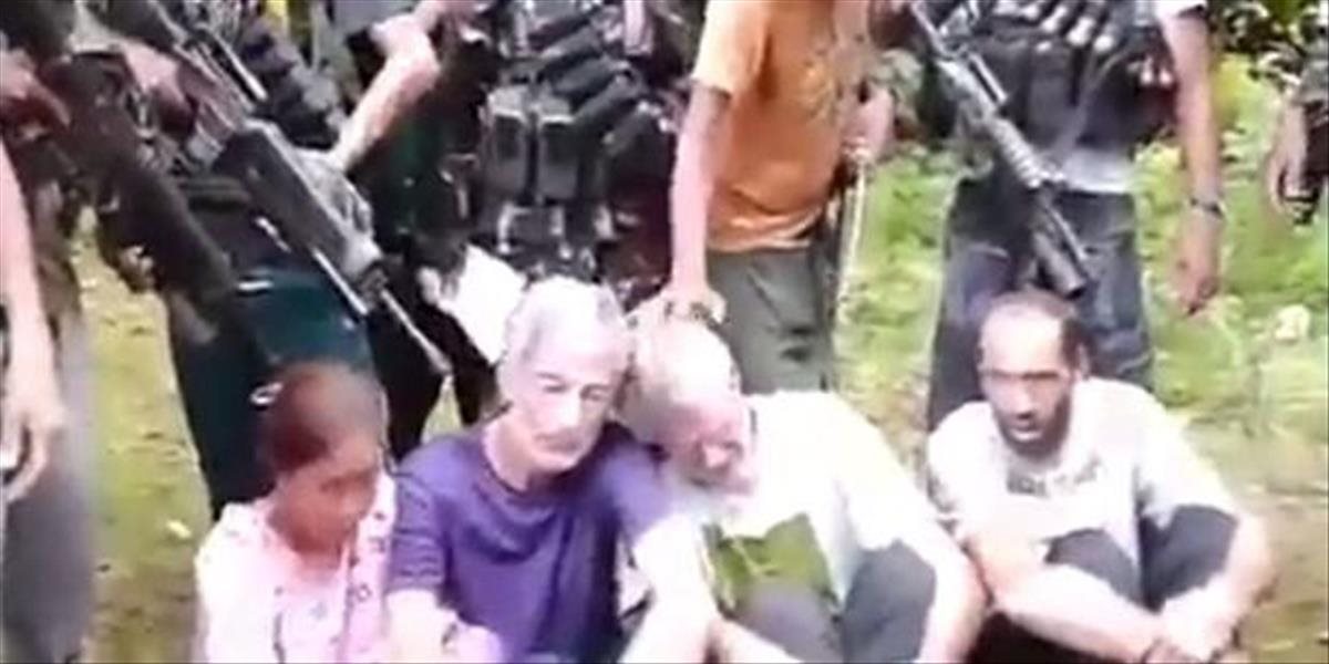 Islamisti zverejnili VIDEO zachytávajúce unesených cudzincov a Filipínku