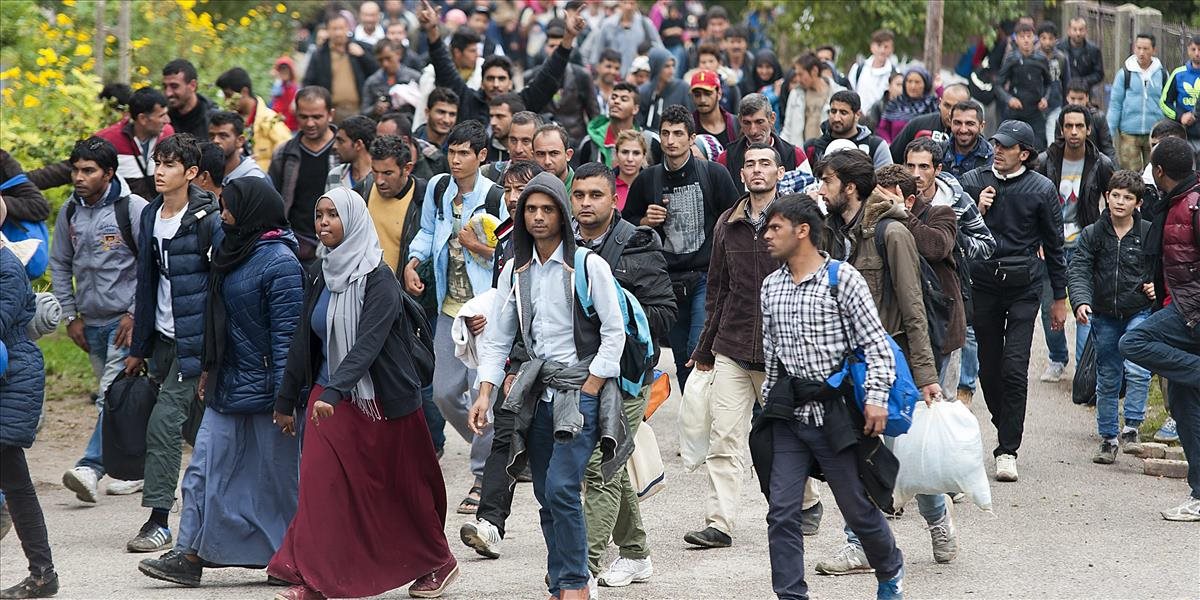 Europoslanci schválili peniaze na riešenie utečeneckej krízy: Vyčlenili vyše 400 miliónov