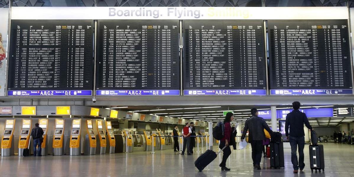 Počítačové bezpečnostné systémy na letiskách v USA 90 minút nefungovali