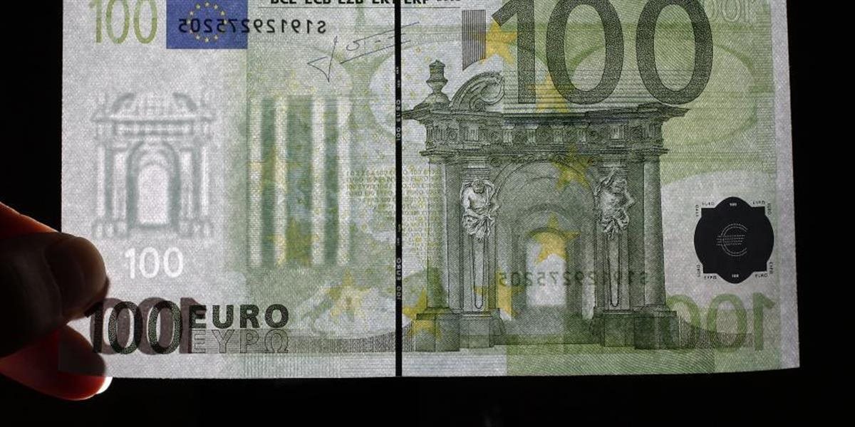 Ukrajinec chcel za služby v Bratislave platiť falošnými peniazmi, v aute mu našli ďalšie bankovky