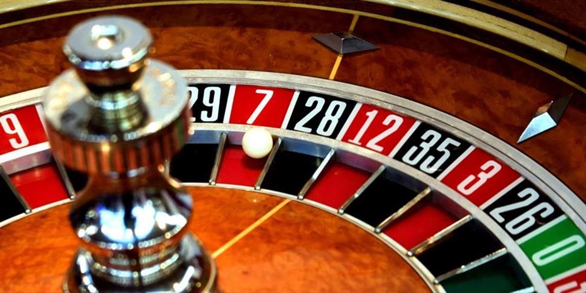 Podpisy pod petíciu proti hazardu v Bratislave chcú vyzbierať do konca tohto roka