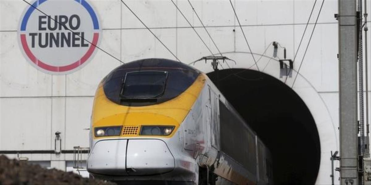 Pri eurotuneli v Calais zahynul ďalší utečenec, zrazil ho nákladný vlak