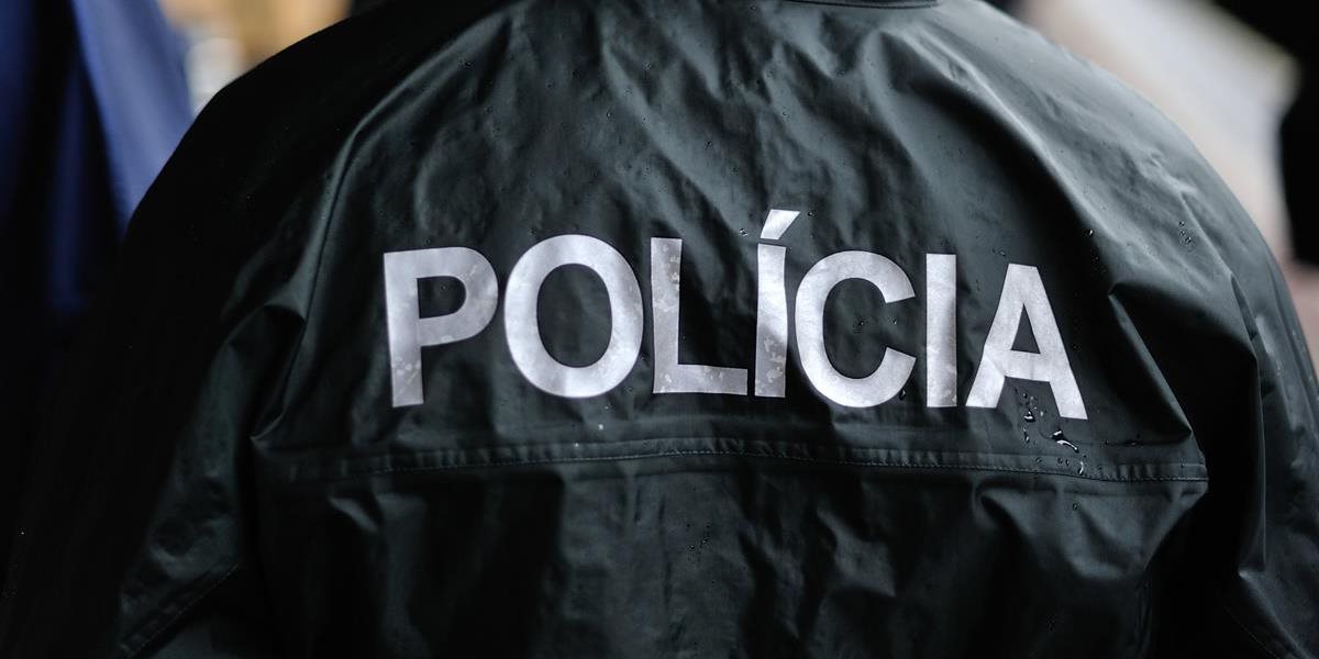 Polícia obvinila mladíkov, ktorí mali kradnúť v pánskom kaderníctve