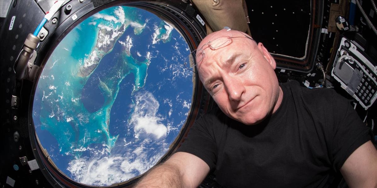 Astronaut Scott Kelly je už vo vesmíre 383 dní: Prekonal americký rekord!