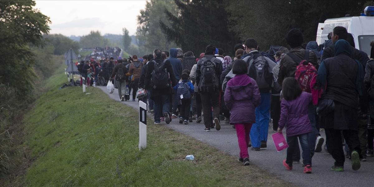 Rakúsko zaregistrovalo na priechode so Slovinskom od večera 1000 utečencov