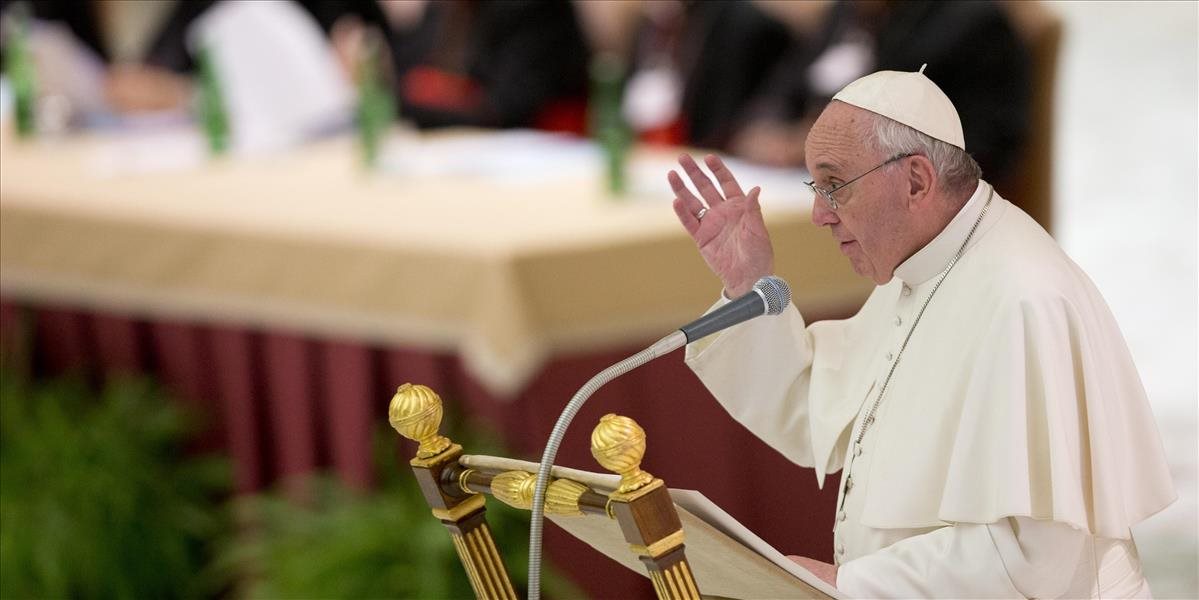 Pápež vyzval ľudí na Blízkom východe prejaviť viac odvahy a zastaviť násilnosti
