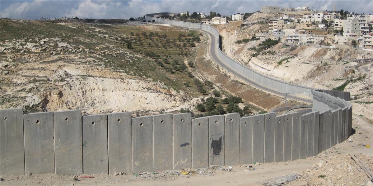 Netanjahu zakázal vybudovať múr medzi arabskou a židovskou štvrťou Jeruzalema